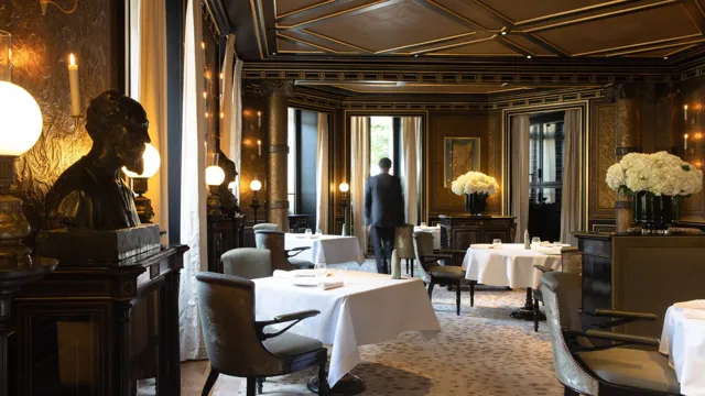Dining room of Restaurant Le Gabriel at La Reserve Paris, 42 Avenue Gabriel